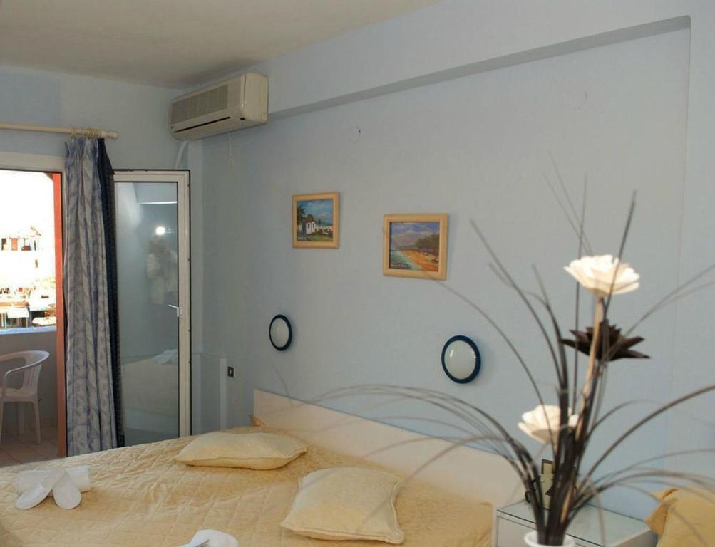Aparthotel Oasis à Paralía Chambre photo