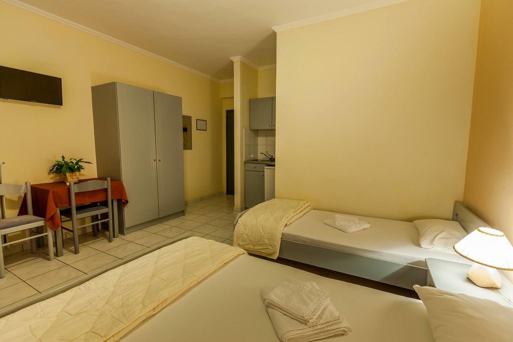 Aparthotel Oasis à Paralía Extérieur photo