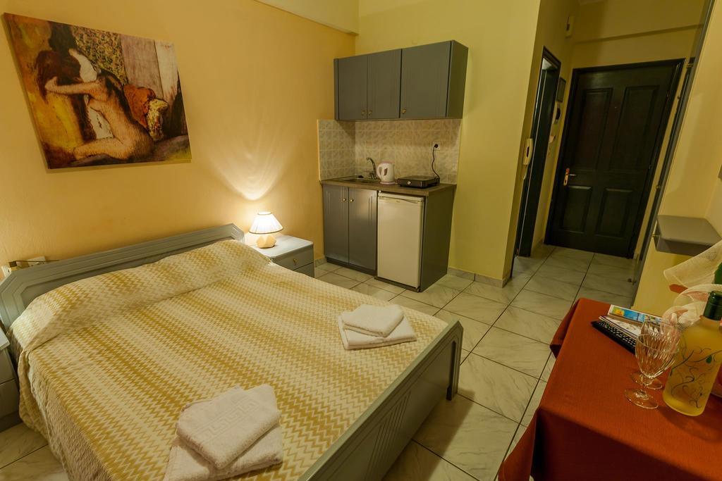 Aparthotel Oasis à Paralía Extérieur photo