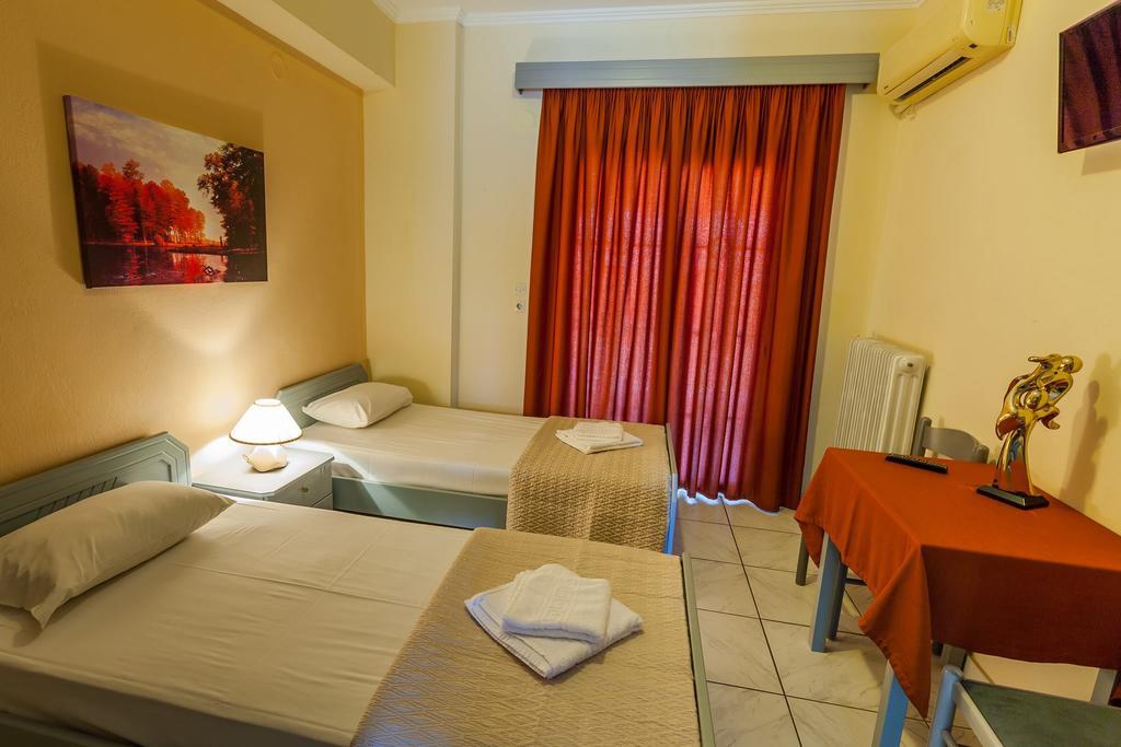 Aparthotel Oasis à Paralía Extérieur photo