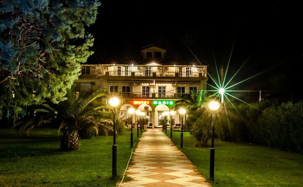 Aparthotel Oasis à Paralía Extérieur photo
