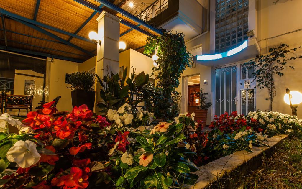 Aparthotel Oasis à Paralía Extérieur photo