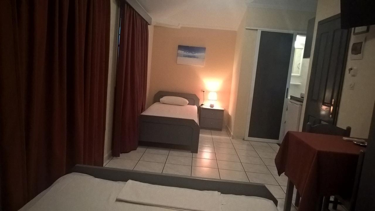 Aparthotel Oasis à Paralía Extérieur photo