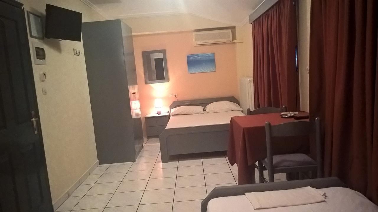 Aparthotel Oasis à Paralía Extérieur photo